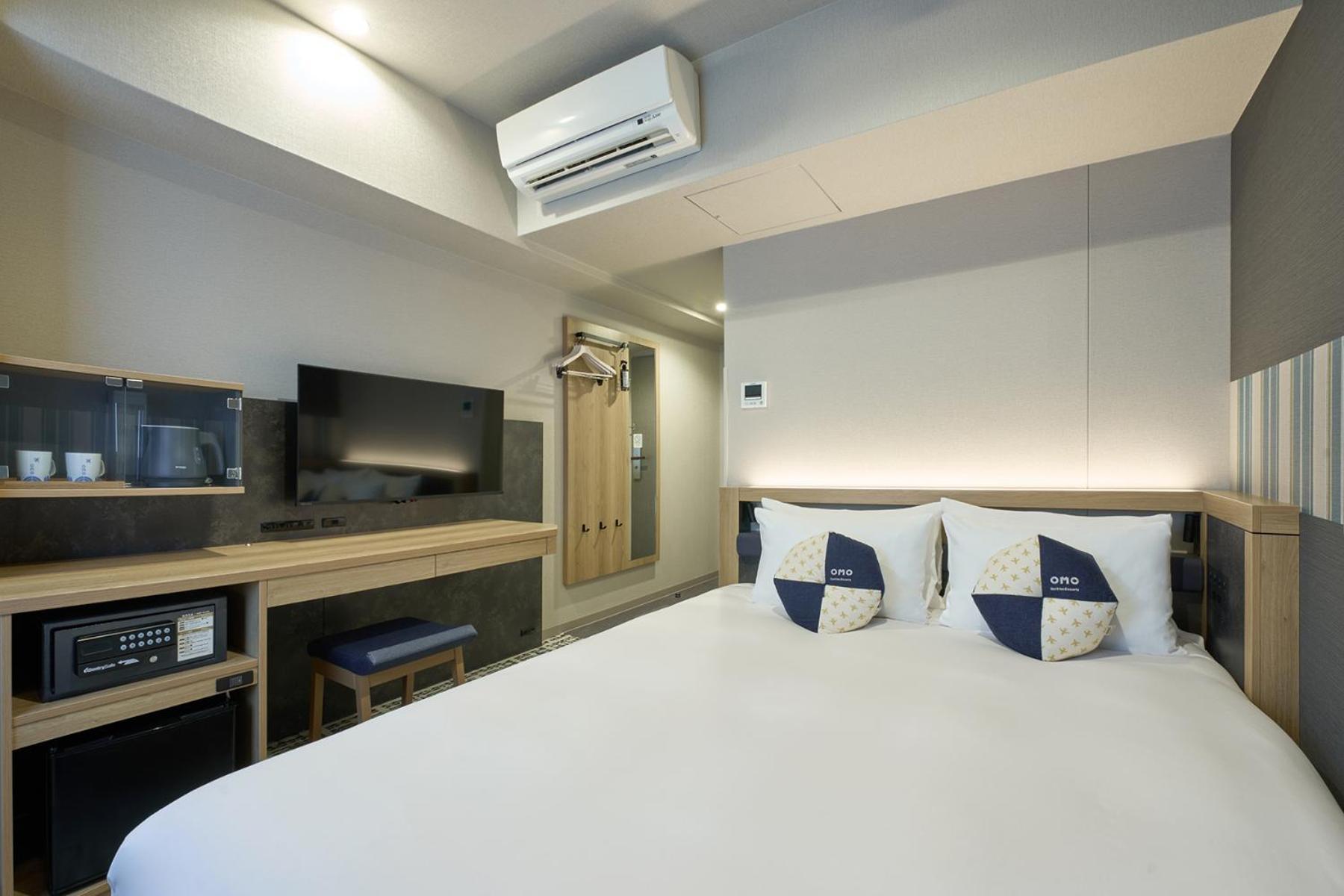 Omo Kansai Airport By Hoshino Resorts Izumisano Exterior photo A room at Hotel Winstar Kobe